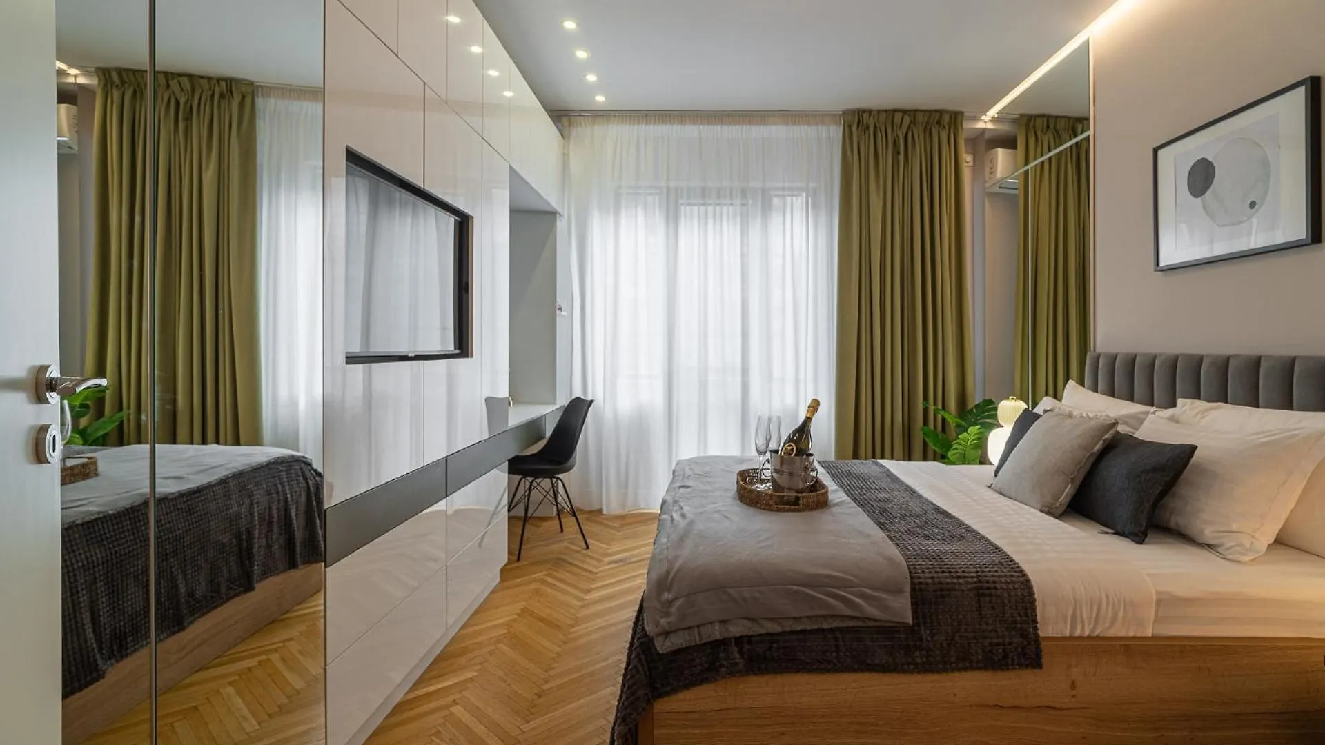 Rossetti Residences By Holt - Exclusive Urban Lofts Бухарест Апартаменты